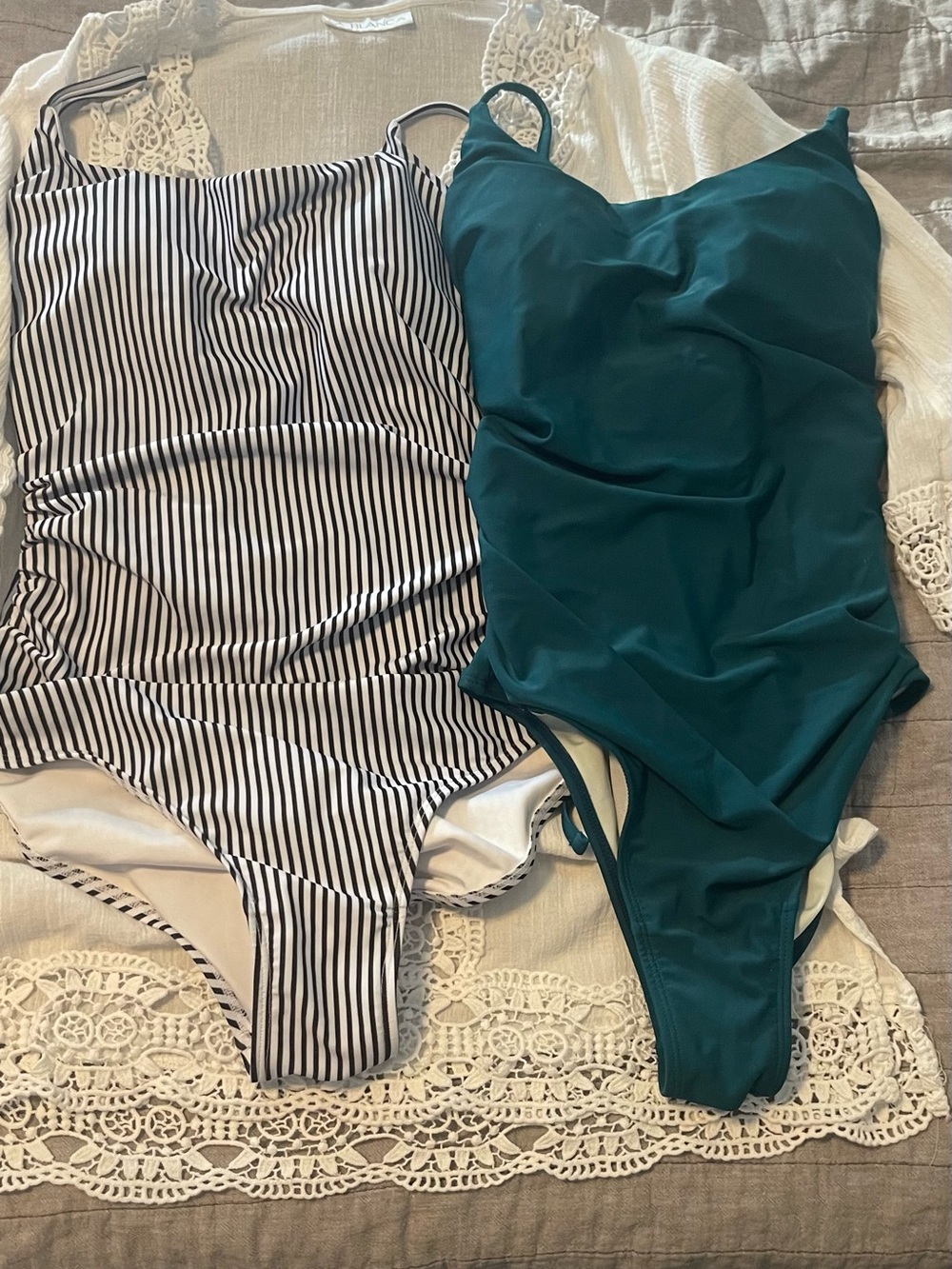 Women’s swimsuit, bundle size medium
